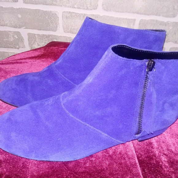 GORGEOUS Blue suede DOLCE VITA booties sz 9 - Picture 2 of 5